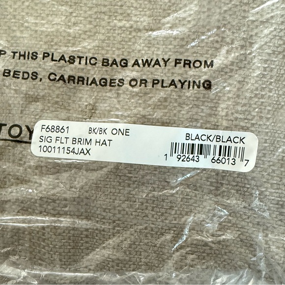 Coach Signature Flat Brim Black on Black Hat - Picture 6 of 6